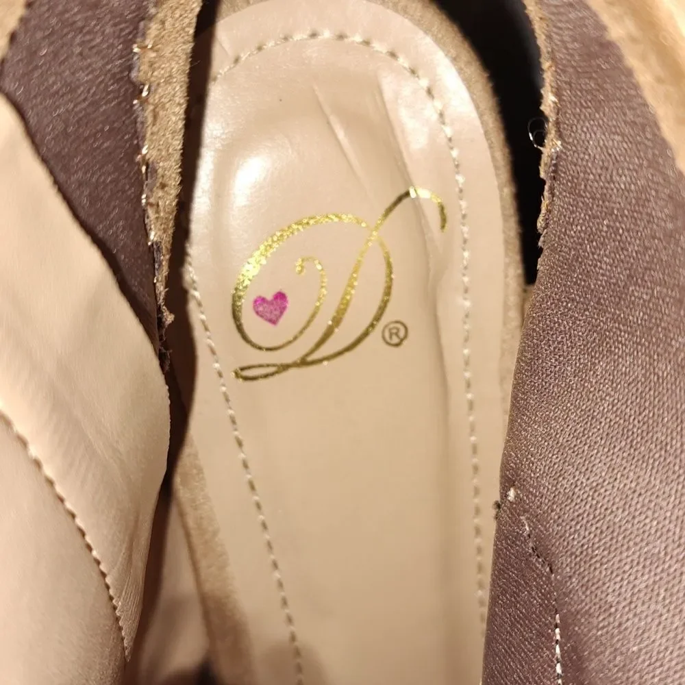 Derek Heart tan embroidered floral peep toe ankle booties Sz 9 - Picture 7 of 8